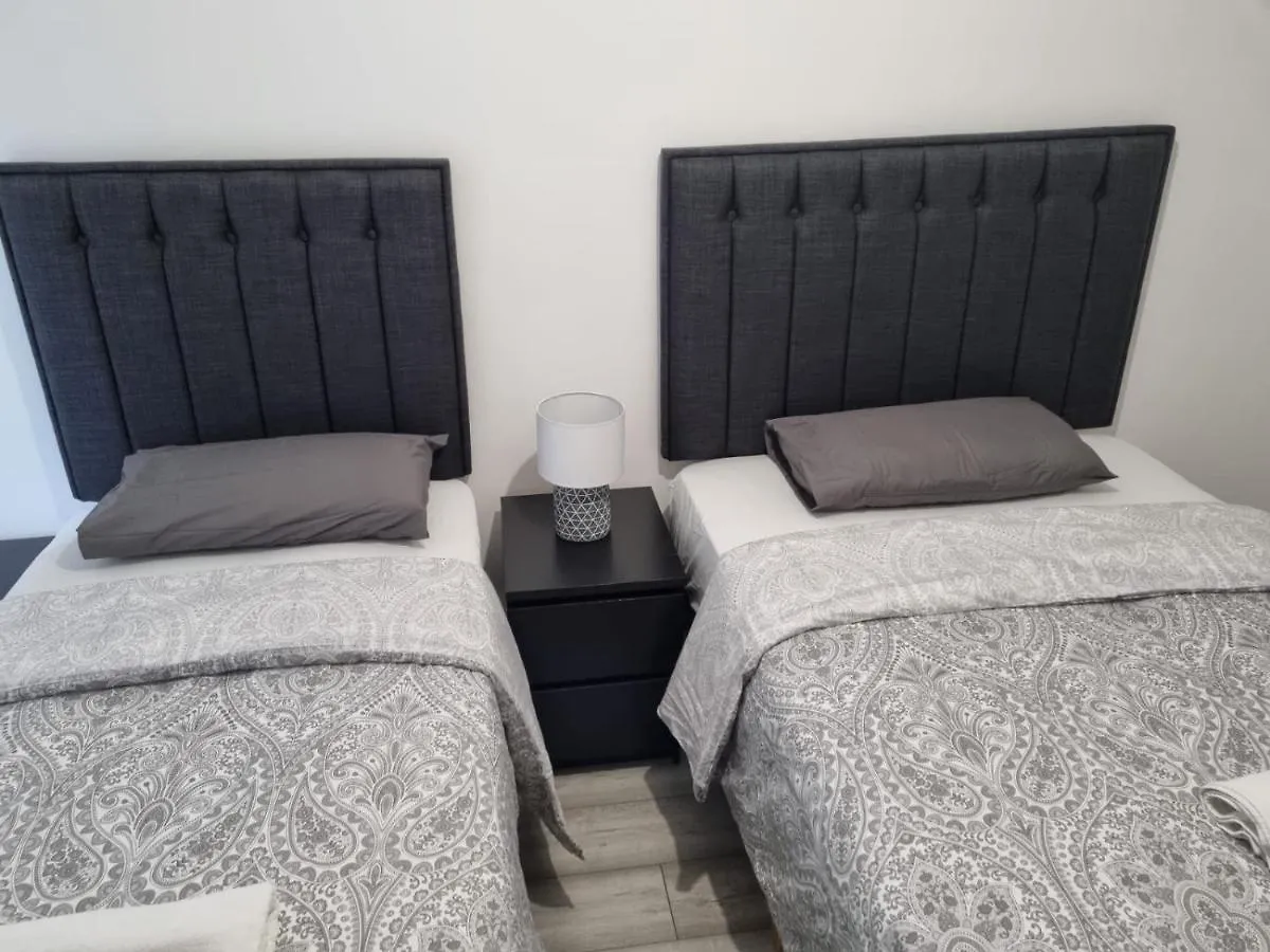 Modern Apartment Good Distance From Dublin City And Airport 4People 0*,  Ireland